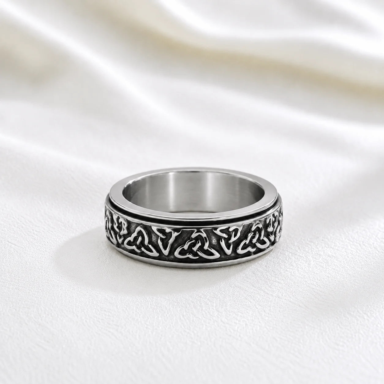 Cool Celtic Trinity Knot Fidget Ring